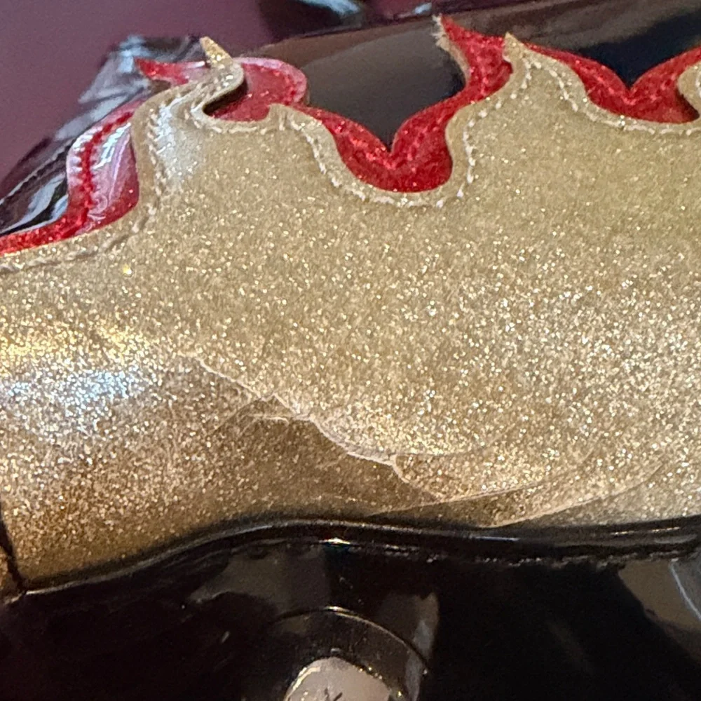 Lux de Ville Black and Gold Flame Shoulder Bag - Picture 2 of 4